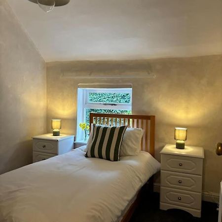 Rosie Cottage แอชบอร์น ภายนอก รูปภาพ