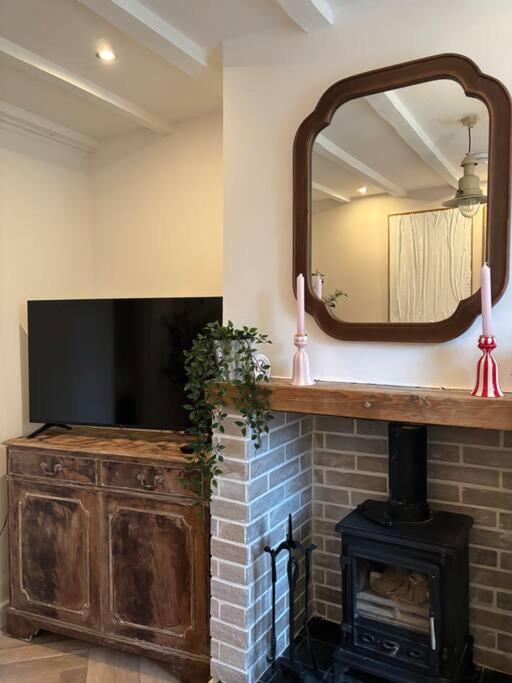 Rosie Cottage แอชบอร์น ภายนอก รูปภาพ